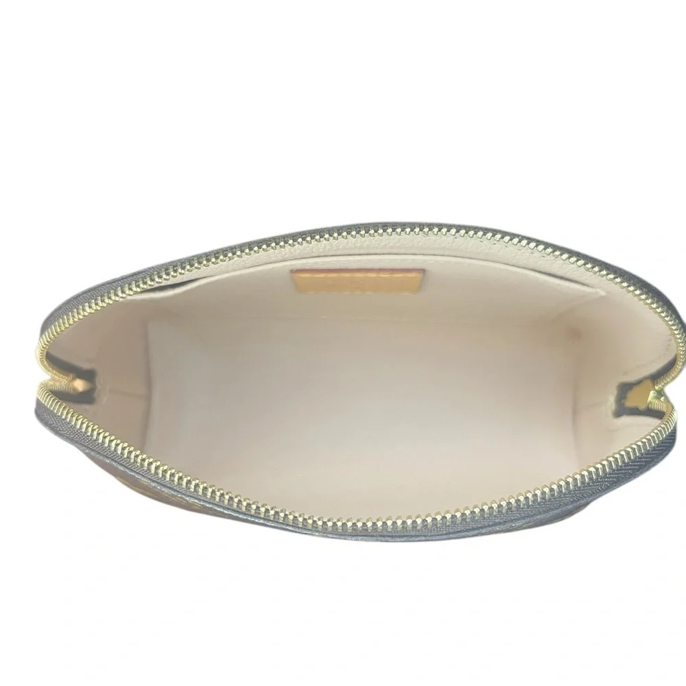 Louis Vuitton Cosmetic Pouch - Picture 5 of 7